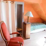 Loge & Broc Bed & Breakfast 3*