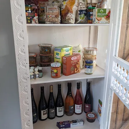 Loge & Broc Oda ve Kahvaltı