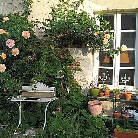 Loge & Broc 3* La Possonniere